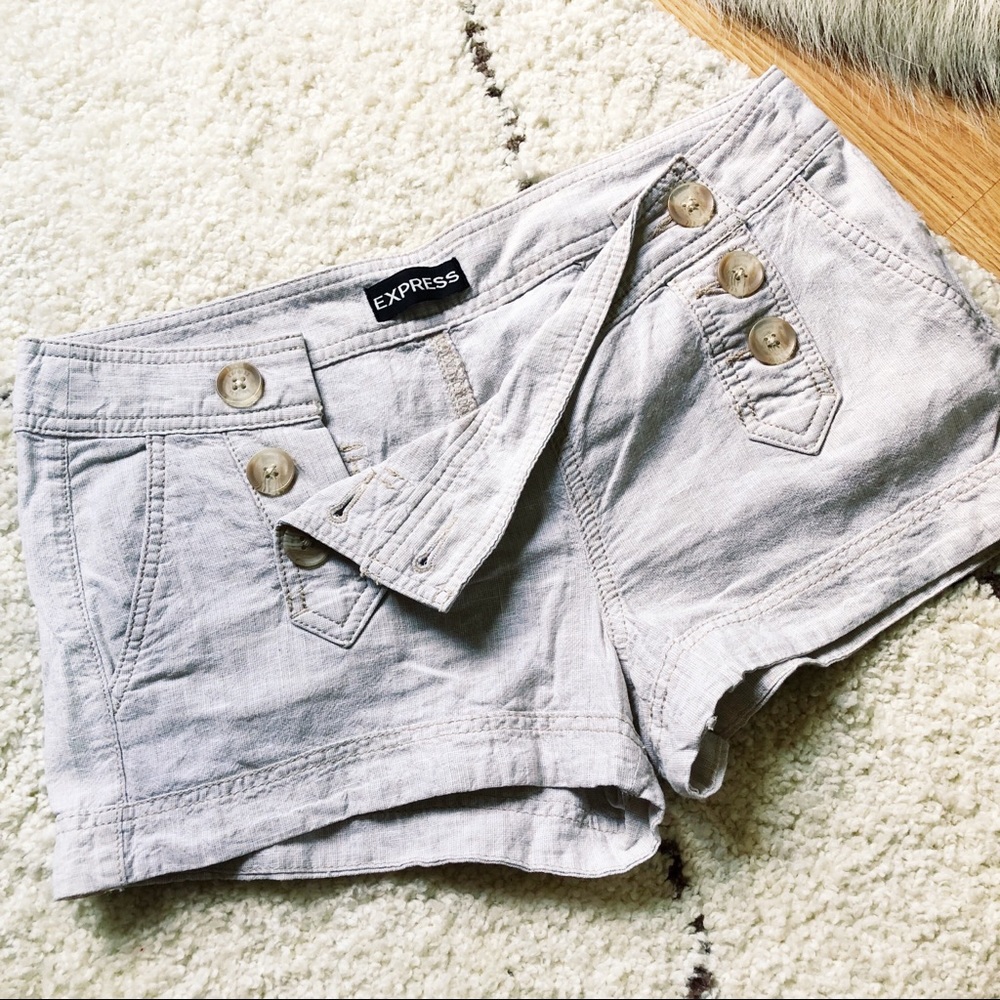 Express linen shorts women’s size 8 cream color